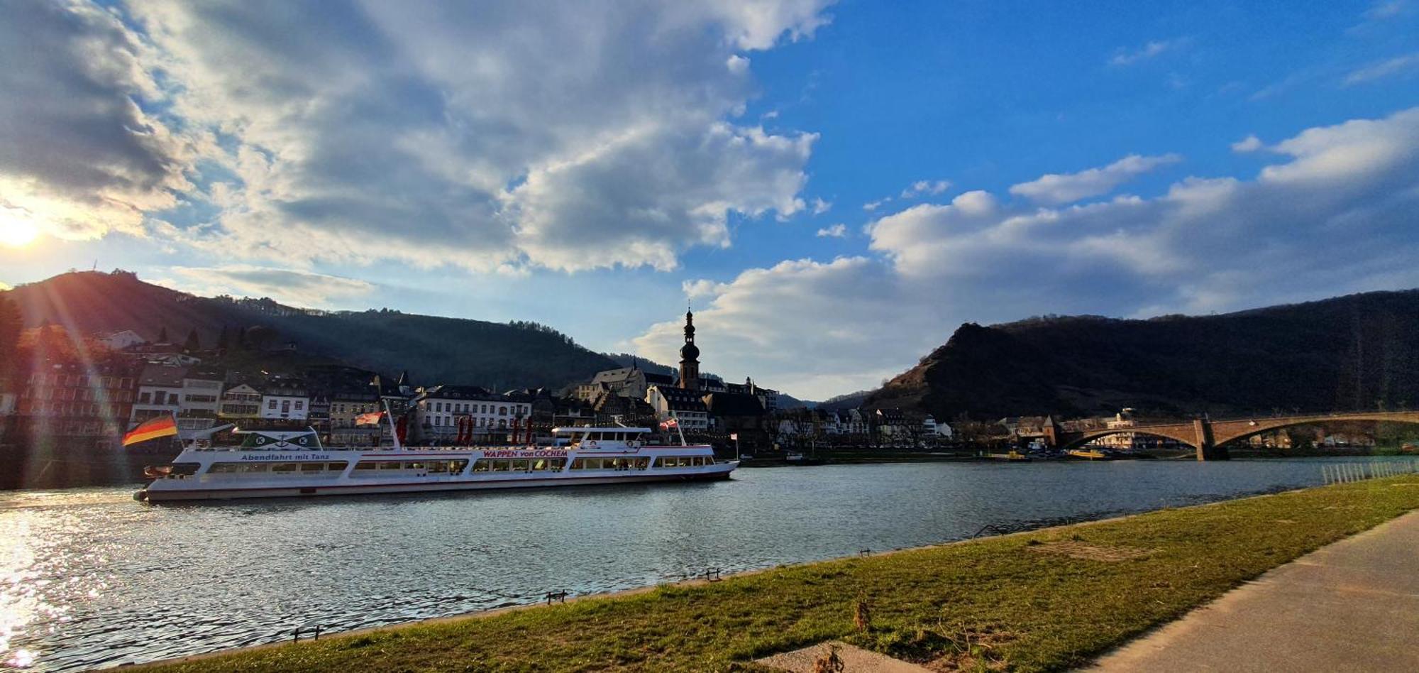 Pension Regina Cochem Exterior photo